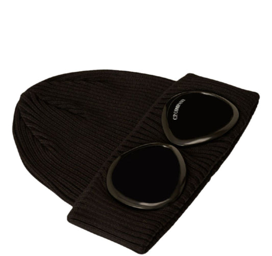 C.P.COMPANY BOYS BLACK HAT. COX007