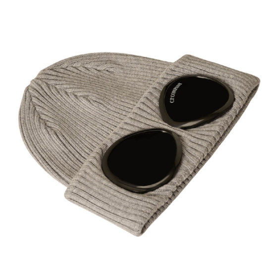 C.P. COMPANY BOYS GREY HAT. COX007