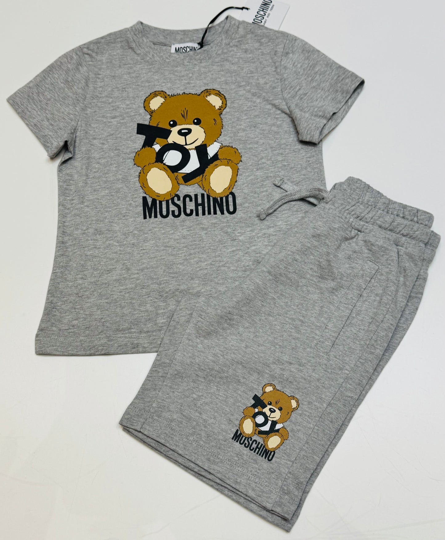 MOSCHINO GREY T SHIRTS & SHORTS SET H9M04K-HUQ02A