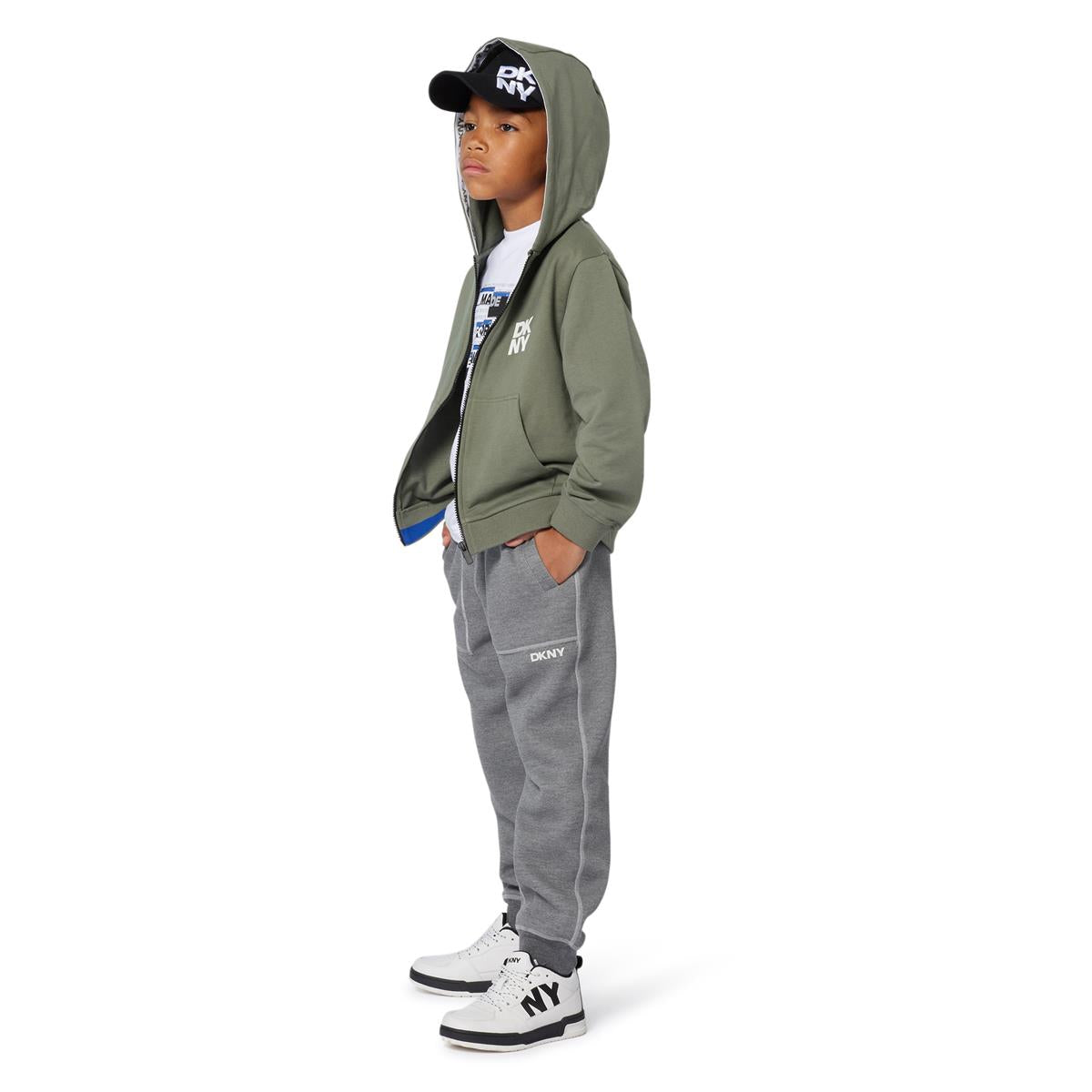 DKNY BOYS REVERSIBLE TRACKSUIT D62429/D62424