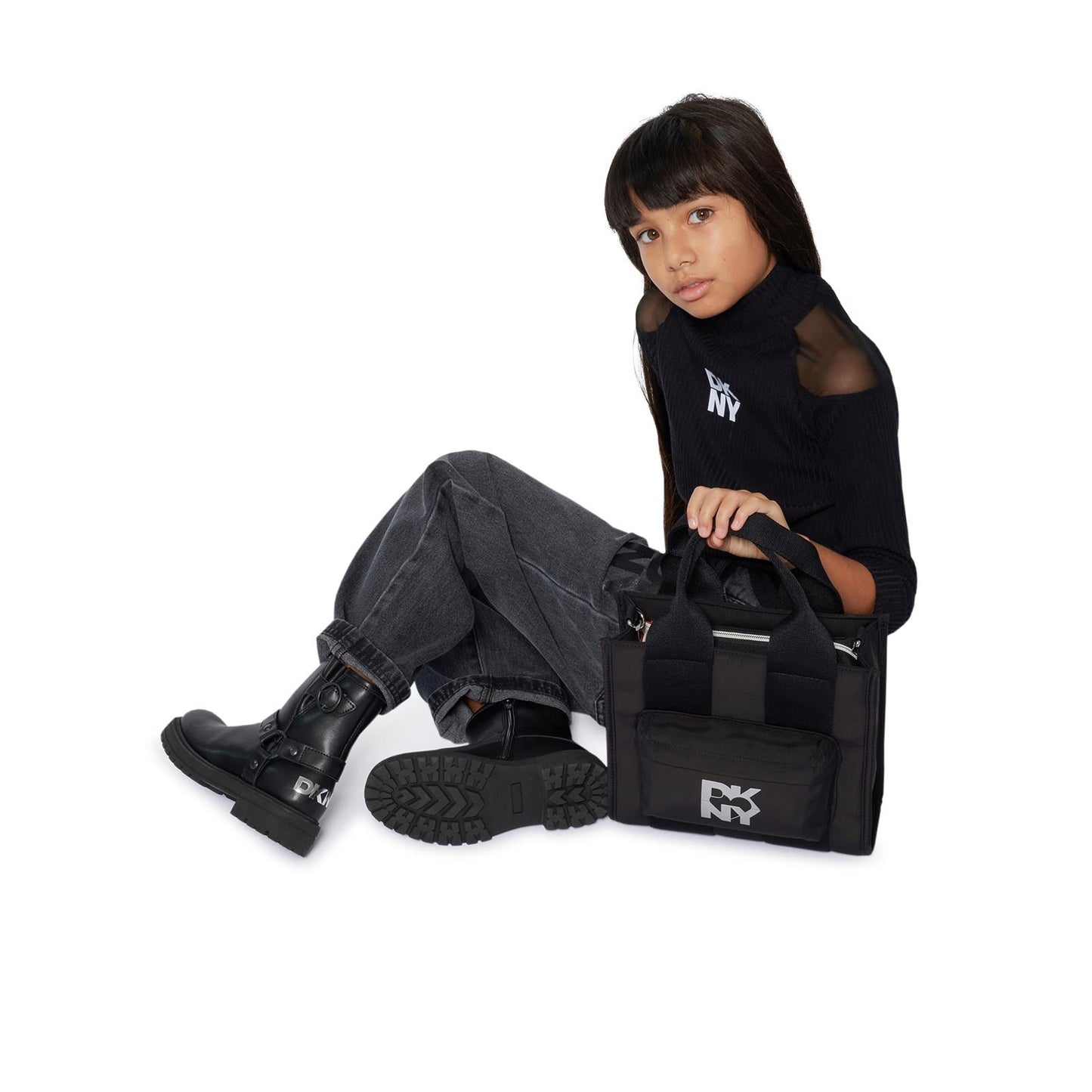 DKNY BLACK HANDBAG D62475