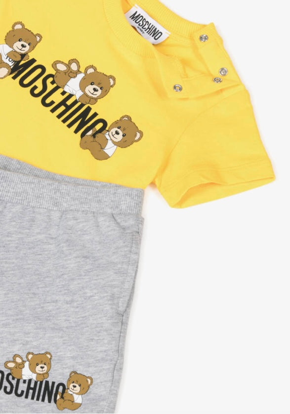 MOSCHINO KIDS T SHIRT & SHORTS SET YELLOW MZG00M