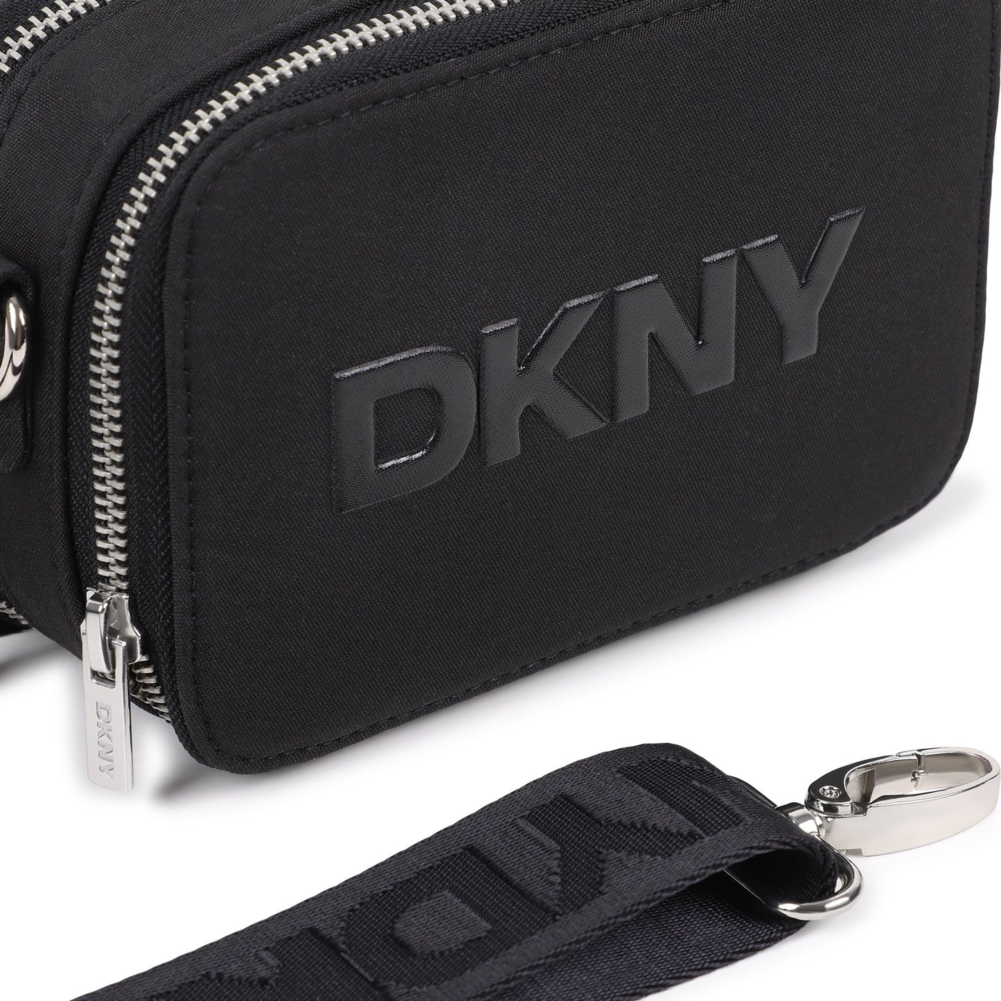 DKNY BLACK HANDBAG D62638